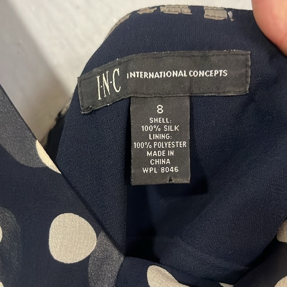 Size 8 100% Silk Shell - INC International Concept long dress - Picture 7 of 7